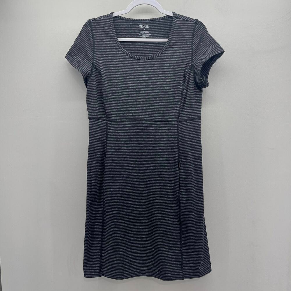 Duluth Trading Noga Dress Wms Medium Gray Black Stripe Short Sleeve Stretchy